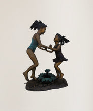 Load image into Gallery viewer, Jumbo Beach Girls Fountain