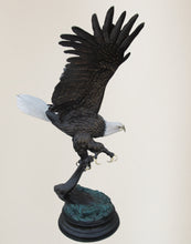Load image into Gallery viewer, Monumental Eagle