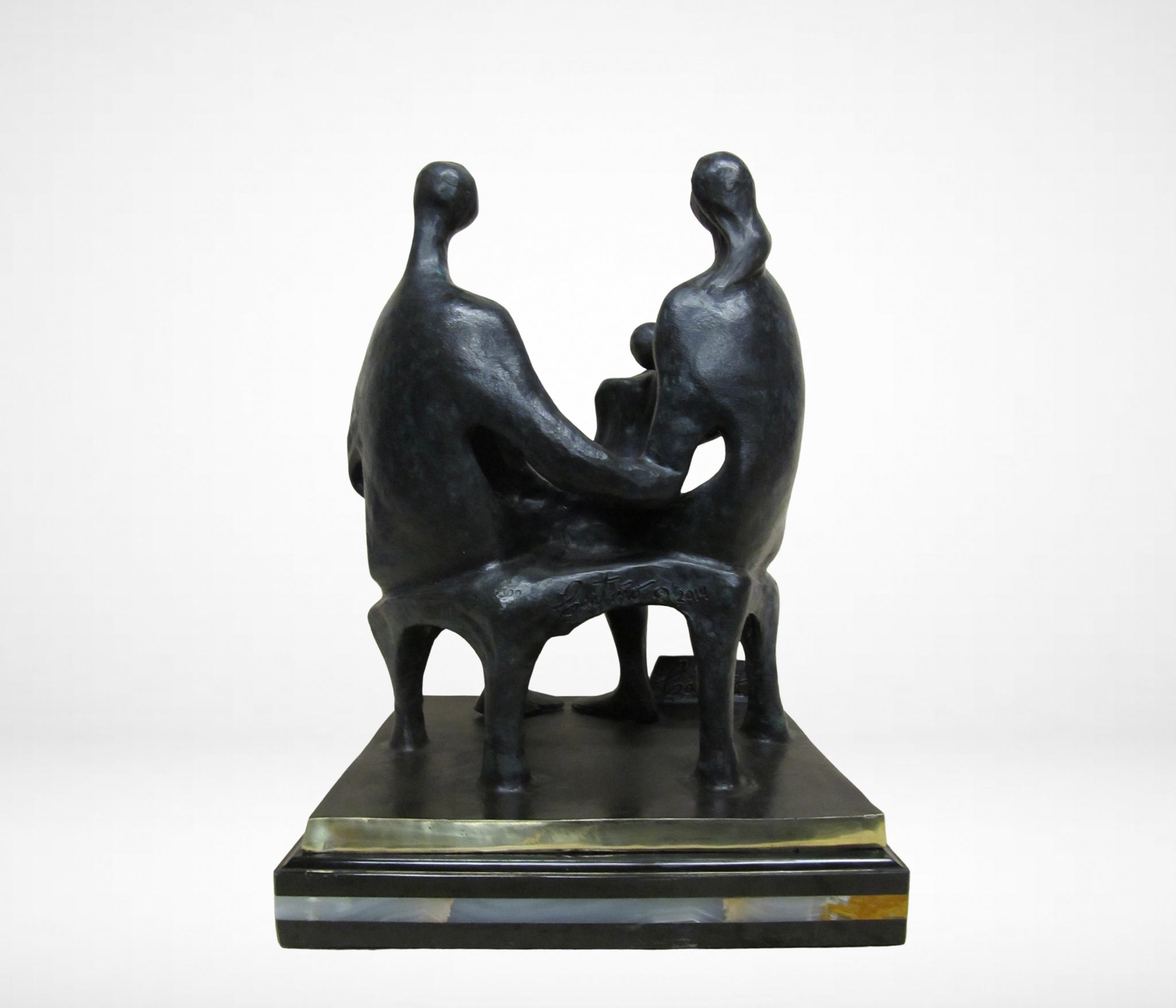 Henry Moore,O.M.,C.H.、PAMILY GROUP Family Group – Works – The Henry Moore Artwork Catalogue